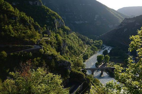 Camping dans les Cévennes : Astuces et Conseils pour un Voyage inoubliable