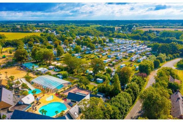 Trouver le camping idéal à Bénodet : Conseils pour des vacances réussies