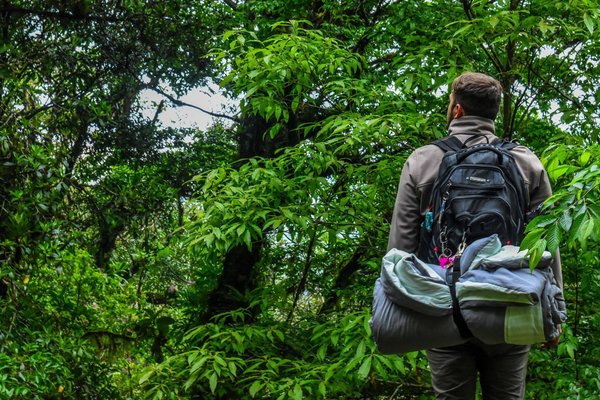 Explorer les campings naturistes en France
